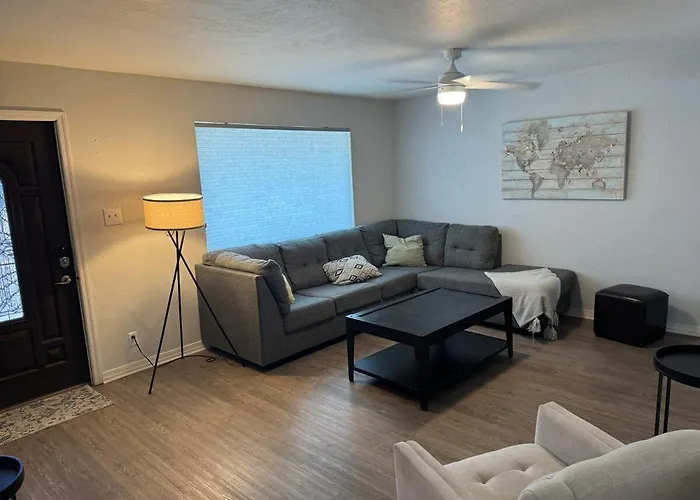 Dom wakacyjny Luxury Old Town & Papago Oasis Near Mayo Clinic & Honorhealth
