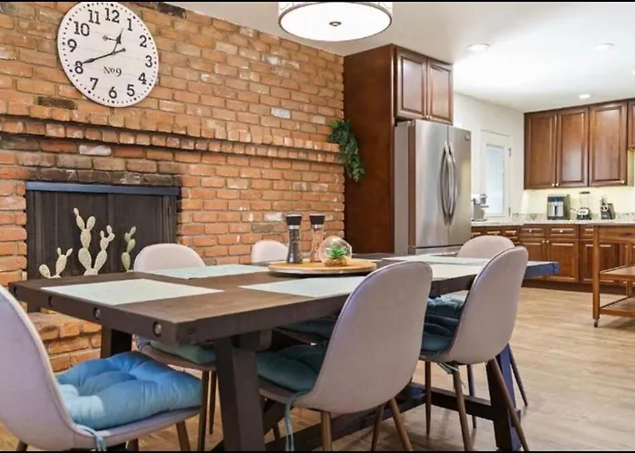 Dom wakacyjny Luxury Old Town & Papago Oasis Near Mayo Clinic & Honorhealth Scottsdale